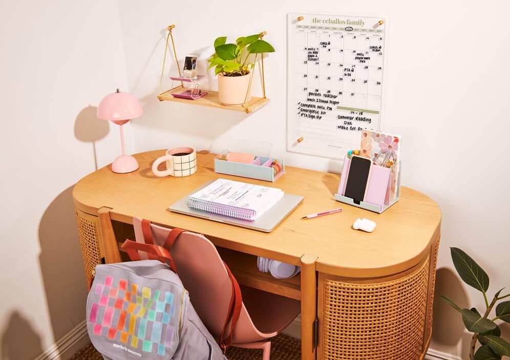 WORK FROM HOME DESK SET UP  aesthetic desk tour, productive workspace, wfh  essentials 